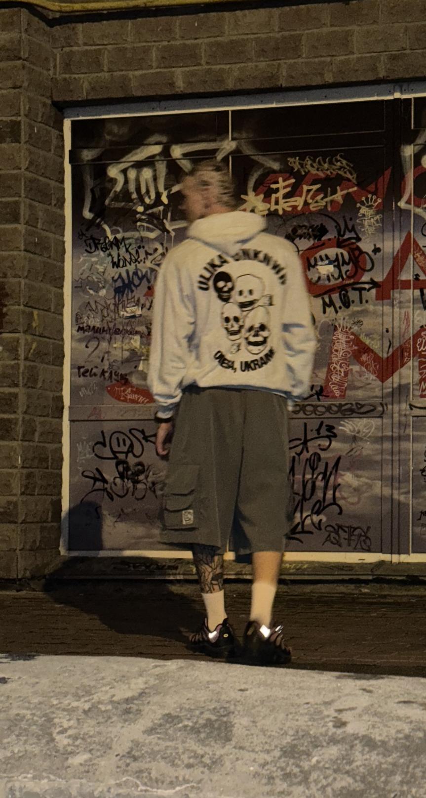 SKULL HOODIE GRAU
