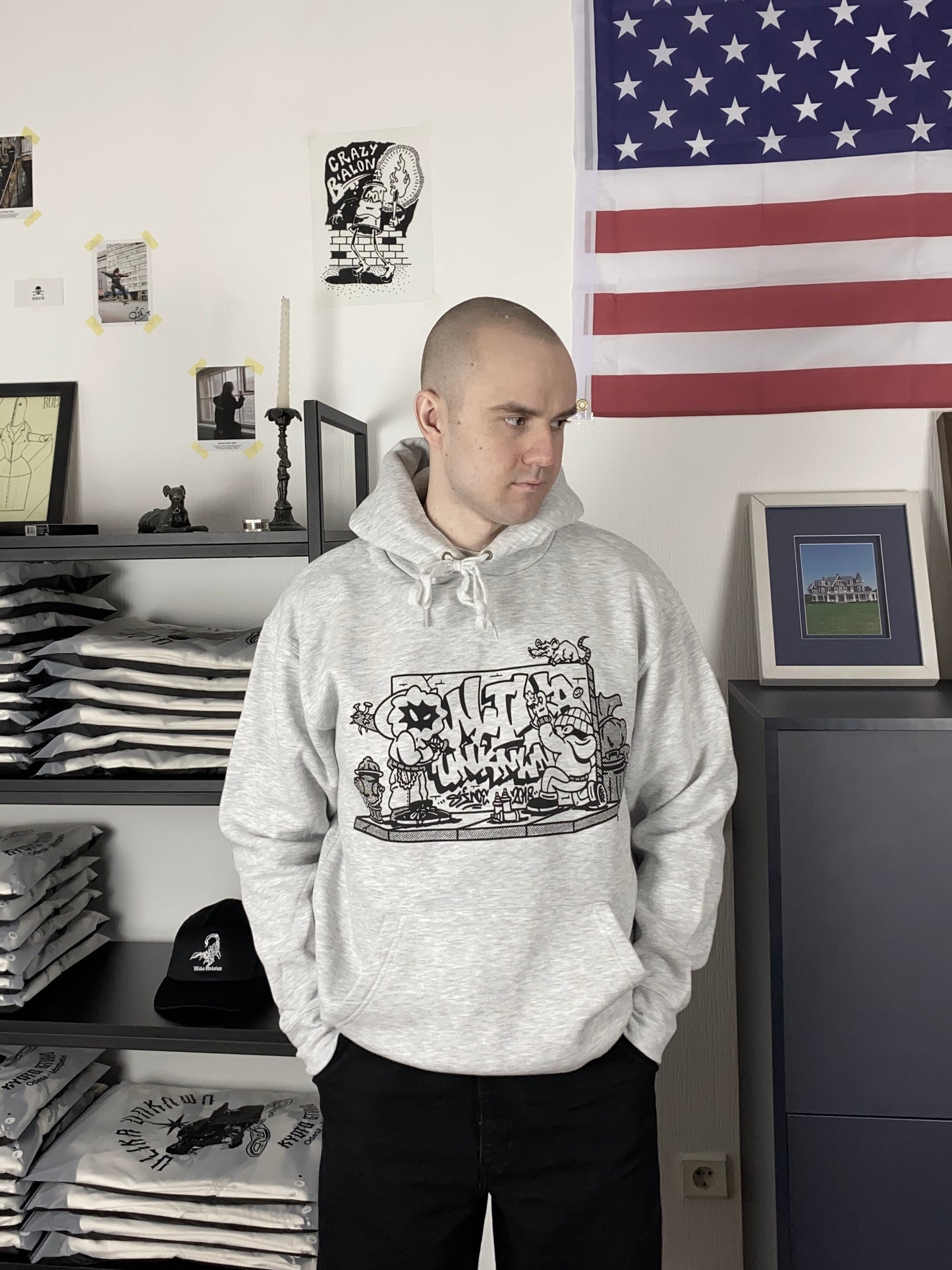 THROW UP HOODIE GRAU