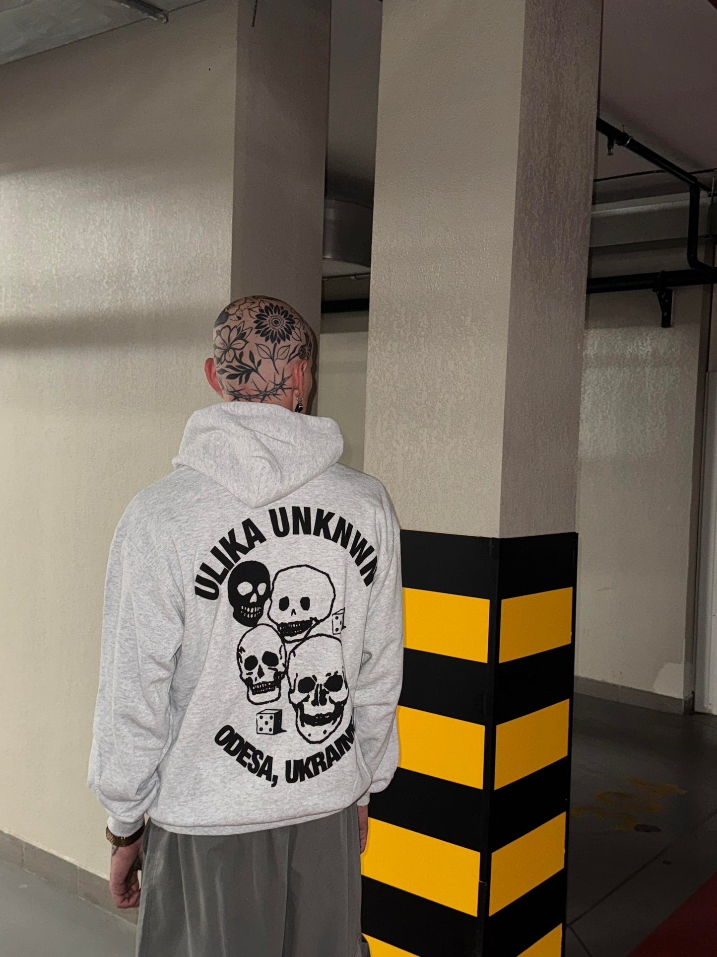 SKULL HOODIE GRAU