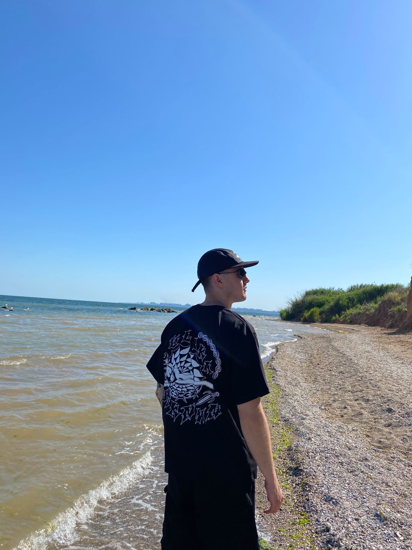 COBWEB T-SHIRT SCHWARZ