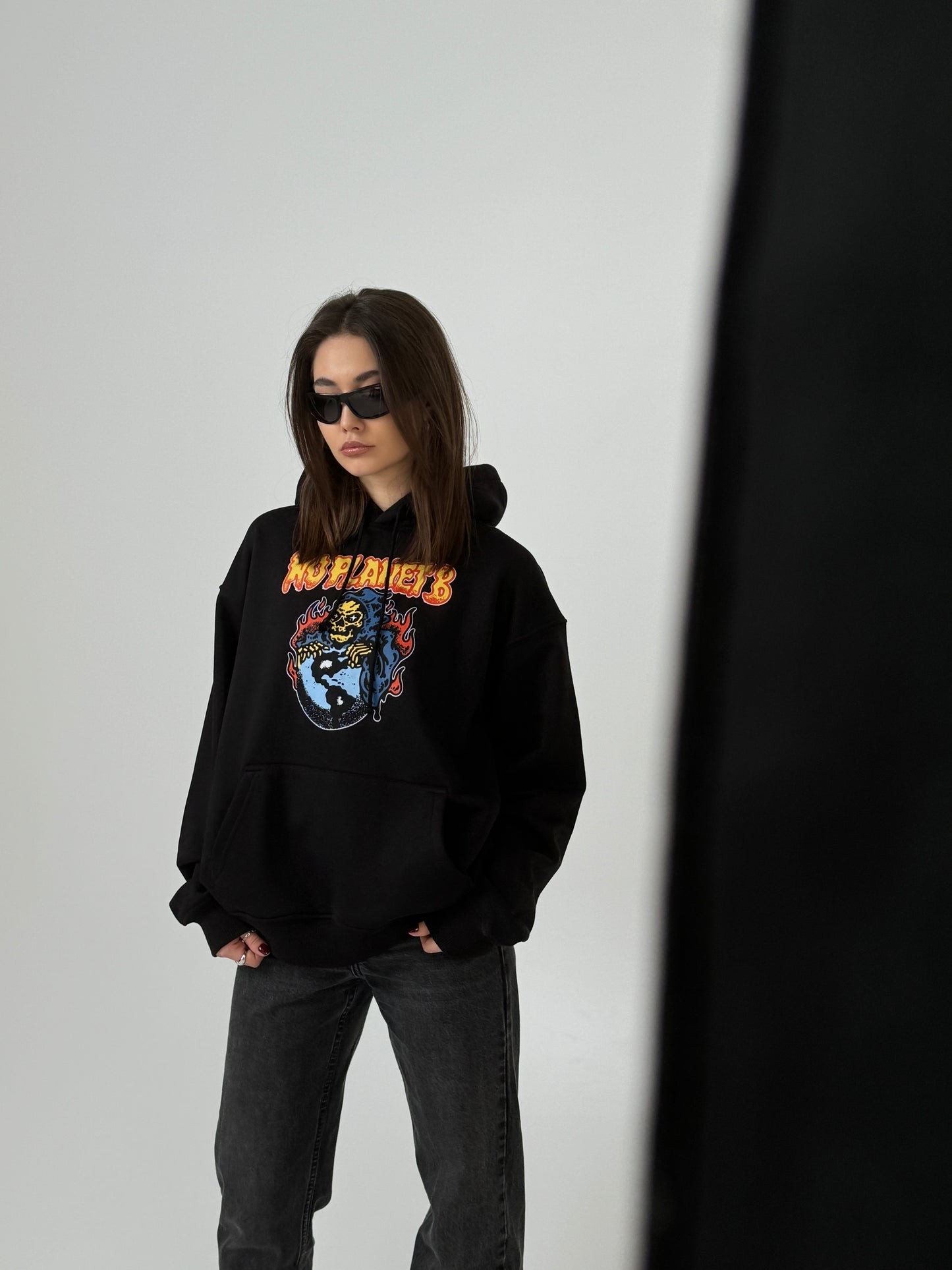 NO PLANET B HOODIE SCHWARZ