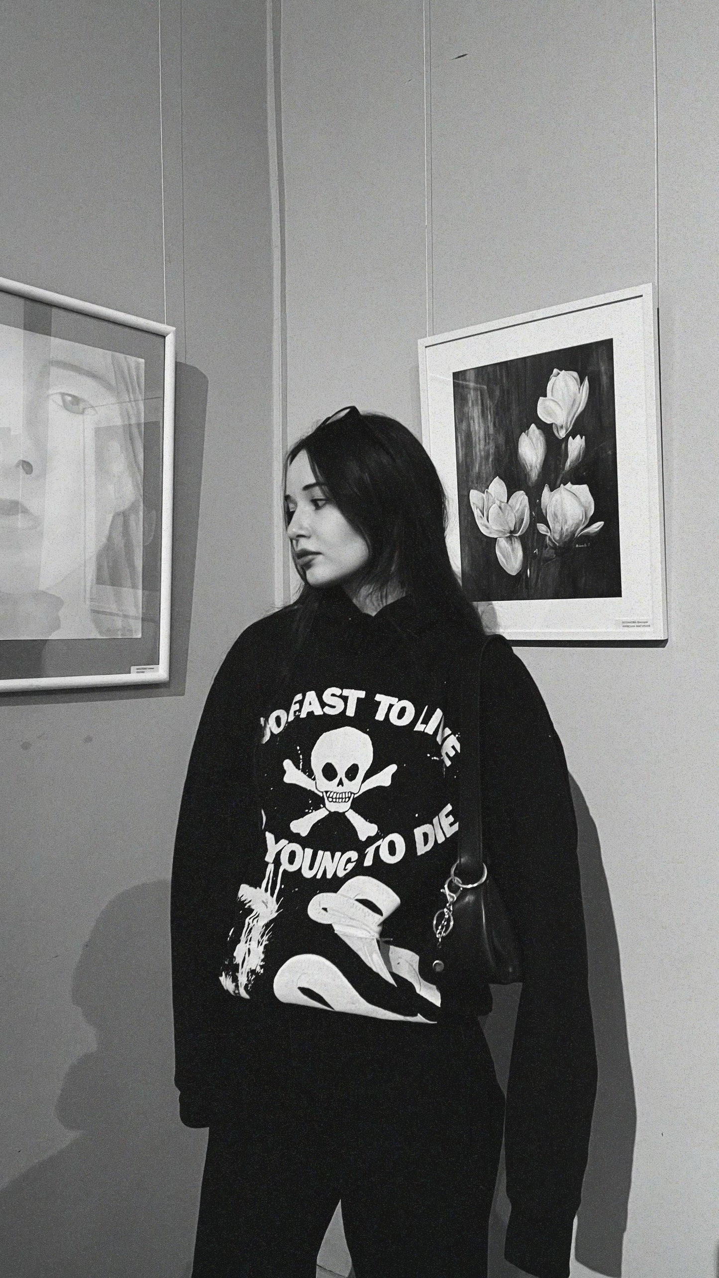 TOO FAST HOODIE SCHWARZ
