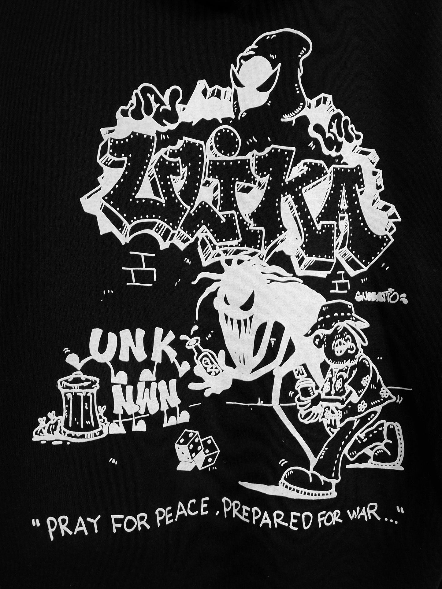 PRAY HOODIE SCHWARZ