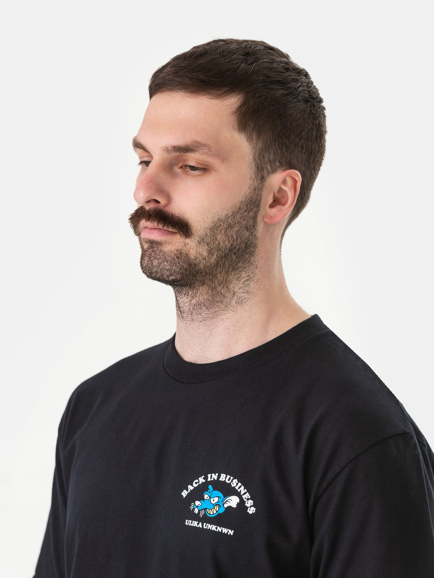 BUSINESS T-SHIRT