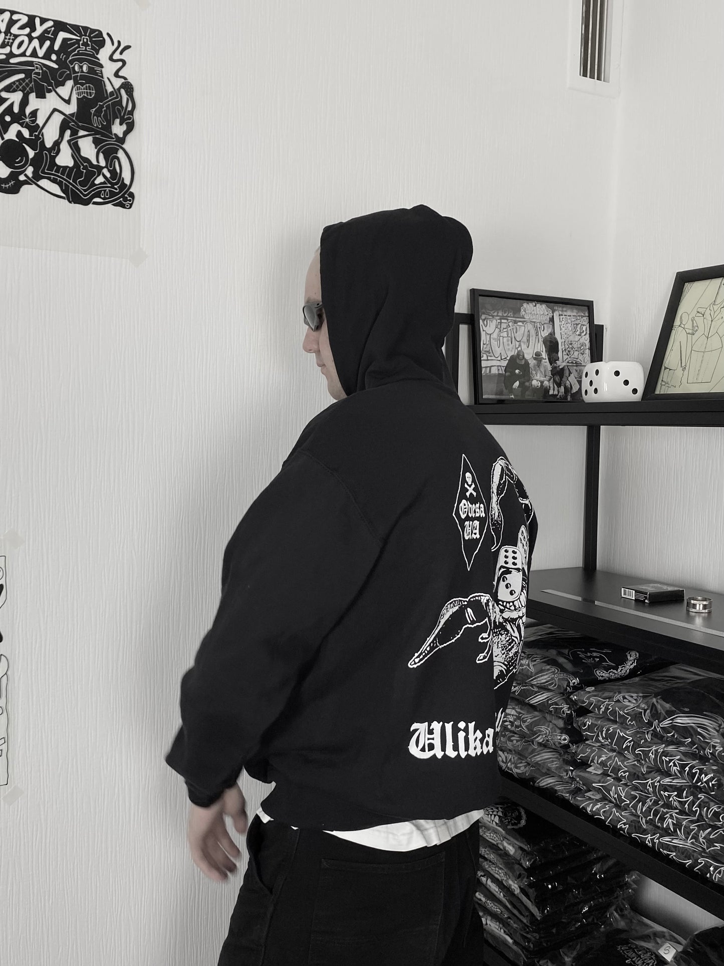 SCORPION HOODIE SCHWARZ